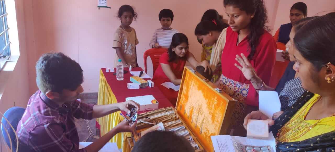 health camp in Hastinapur Village (4)